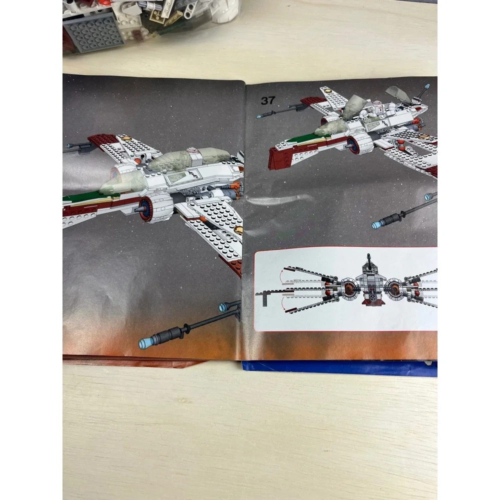LEGO Star Wars: ARC-170 Fighter (7259) with Manual and Minifigures